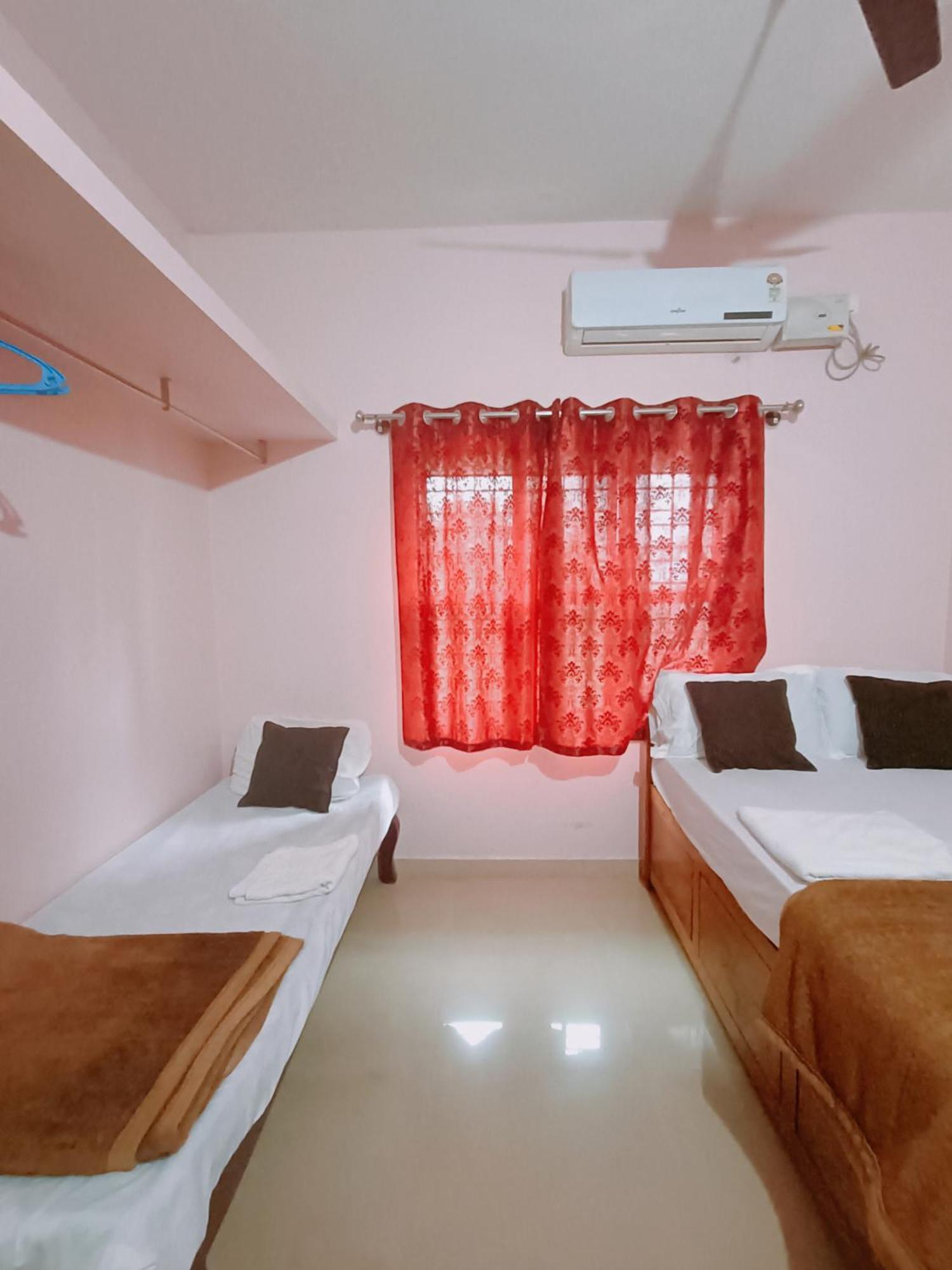 Maanyatha Home Stay Manipal Habitación foto