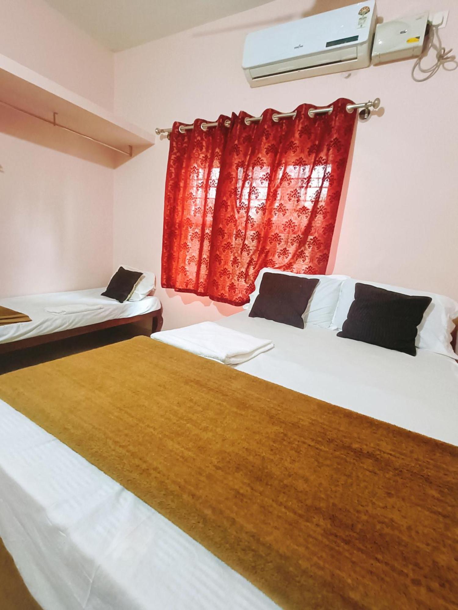 Maanyatha Home Stay Manipal Habitación foto